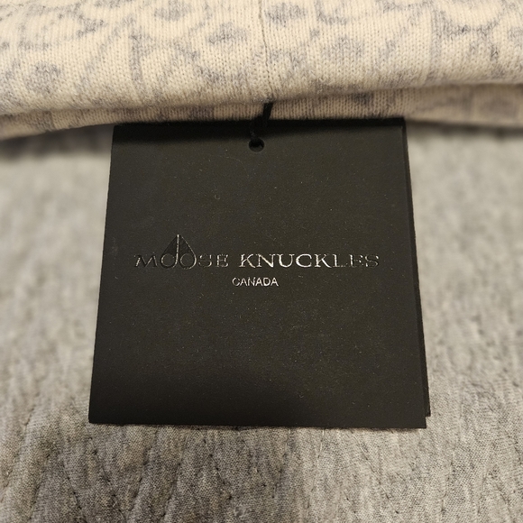 NWT Moose knuckle monogram toque - Picture 2 of 10